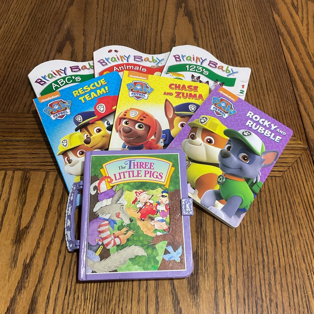 Brainy Baby set, Paw Patrol set & 3 Little Pigs with handle Board Books